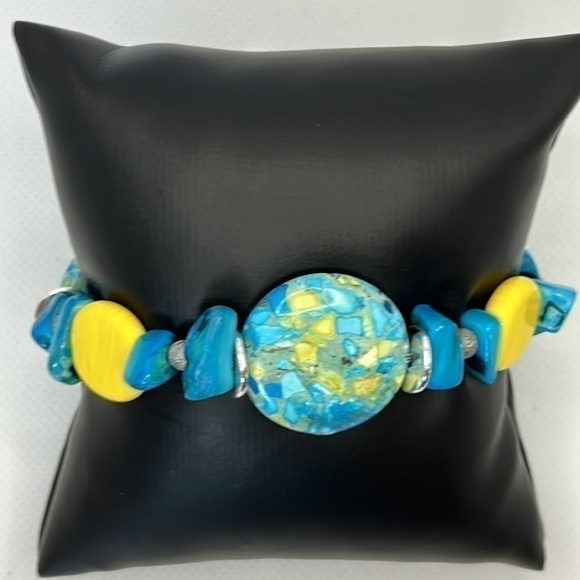 Handmade Yellow & Turquoise Bracelet - Picture 4 of 5